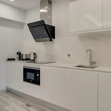 Torre Palace Ii By Atlantic * カマラ・デ・ロボス